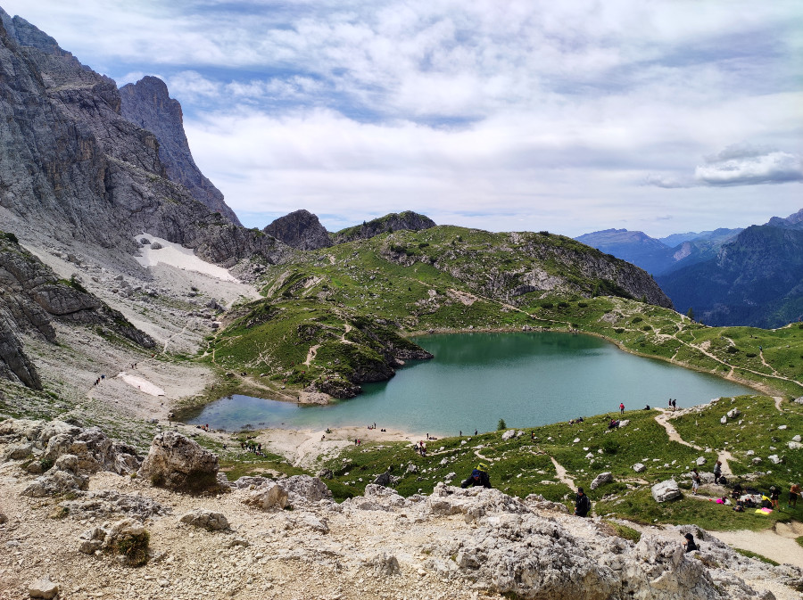 escursione al lago di coldai da rifugio palafavera