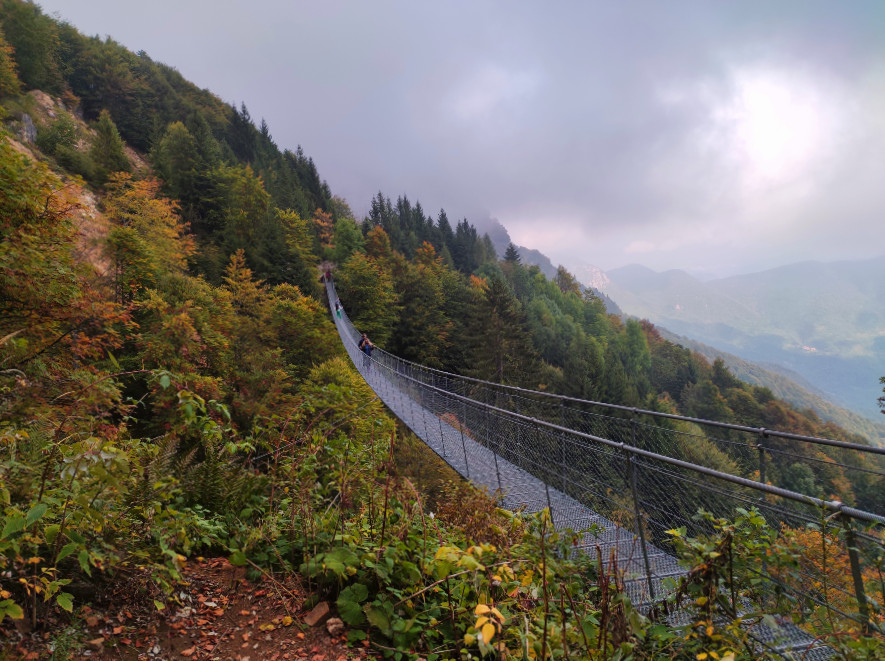 escursione ponte tibetano e rifugio campogrosso