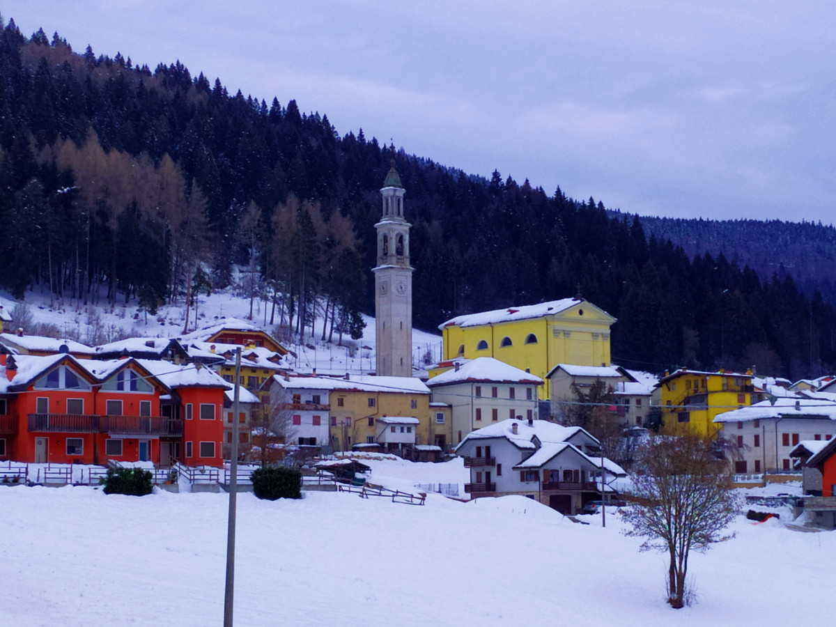 mezzaselva il paese delle carte magiche